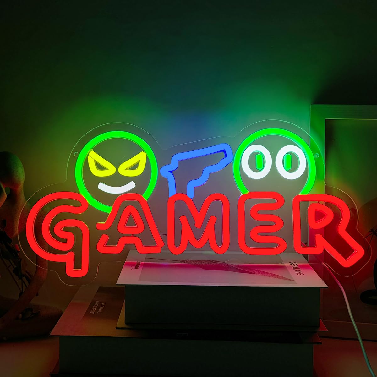 ゲーマー向けネオンサインLEDウォールライト、カスタマイズ可 - Party Games School のレビューと価格
